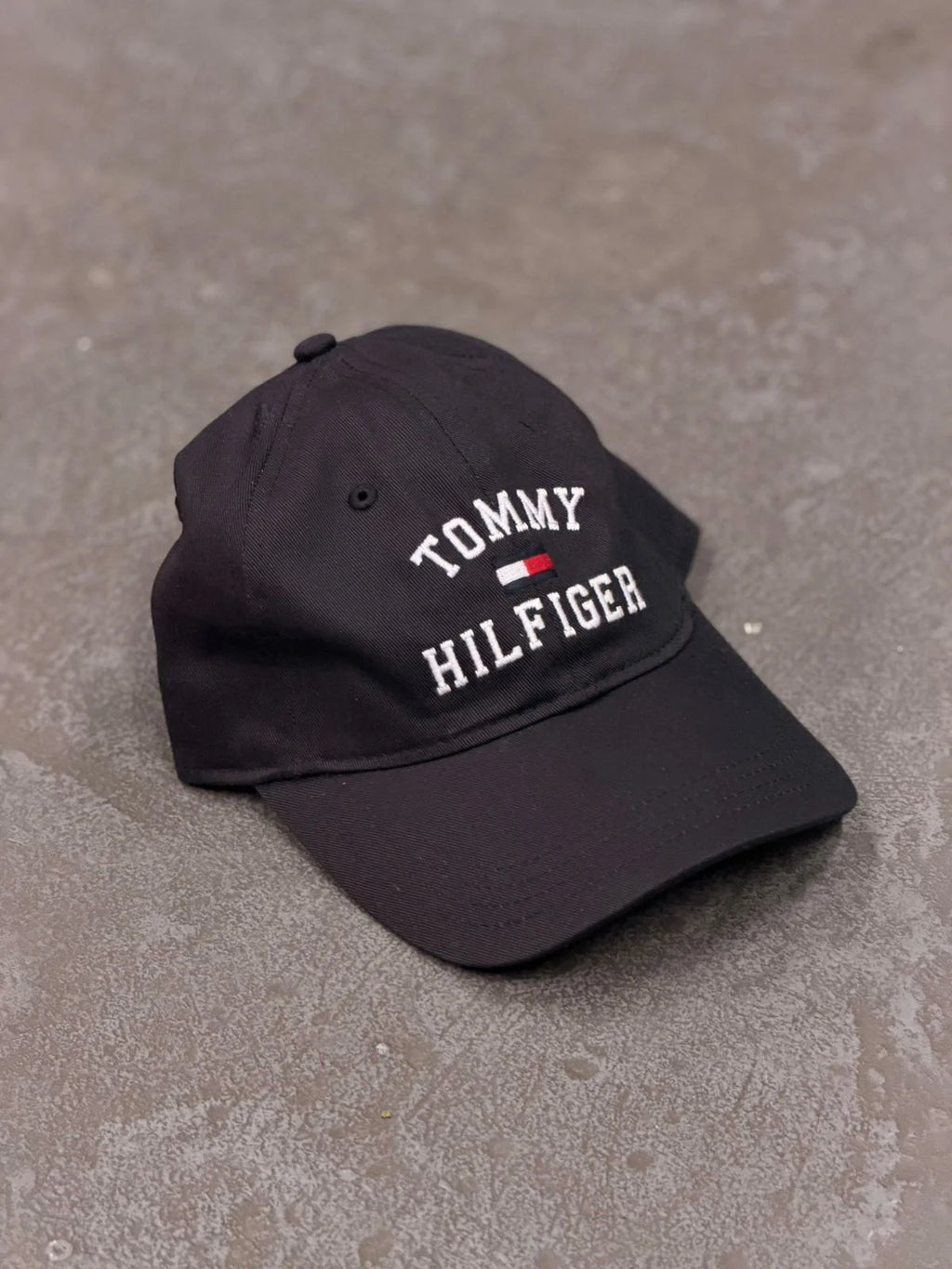 Boné Tommy