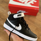 Tênis Nike Court Borough Mid