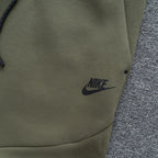 Calça NK Tech Fleece