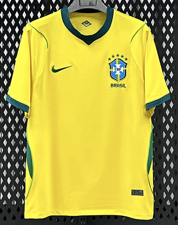 KIT BOX EXCLUSIVA DIA DOS NAMORADOS COPA DO MUNDO - 2 CAMISAS SELEÇÃO, FLORES FRESCAS, BALÃO, CARTÃO, PELÚCIAS E CHOCOLATES